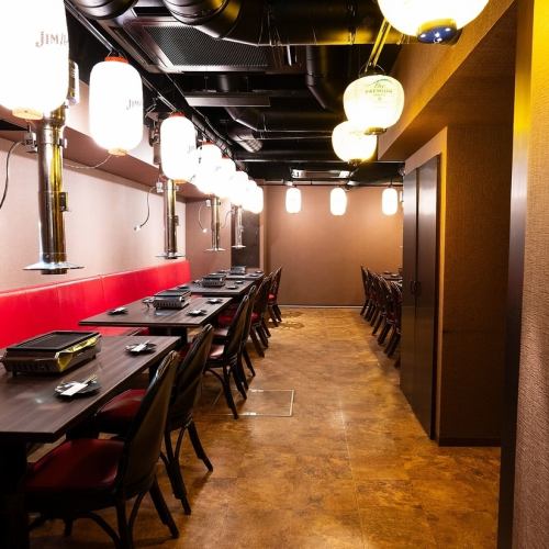 宴会の幹事様に大変ご好評!皆様のニーズにも幅広く対応できる席をご用意しております。最大40名様まで1つの空間にご案内可能!美味しいお料理と美味しいお酒を楽しみながら素敵なお時間をお過ごしください。