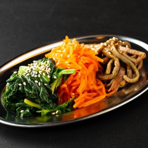 彩りナムル盛り合わせ