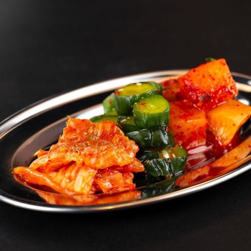 本場仕込み キムチ盛り合わせ