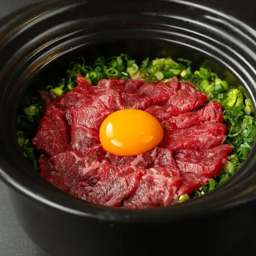 牛岛肉煲仔饭