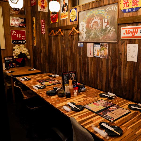 [Table seats] A relaxing Chinese bar 5 minutes walk from Nishitetsu Kurume Station★ Enjoy delicious bites, gyoza, yakitori, and local chicken in a stylish interior.We have a wide selection of Chinese and izakaya menus and drinks.