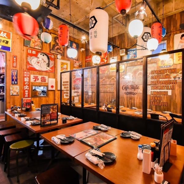 【テーブル席】西鉄久留米駅より徒歩5分のゆったり過ごせる居酒屋★おしゃれな店内と美味しい一口料理・餃子・焼鳥・地鶏を堪能できます。居酒屋メニューやドリンクを豊富に取り揃えております。