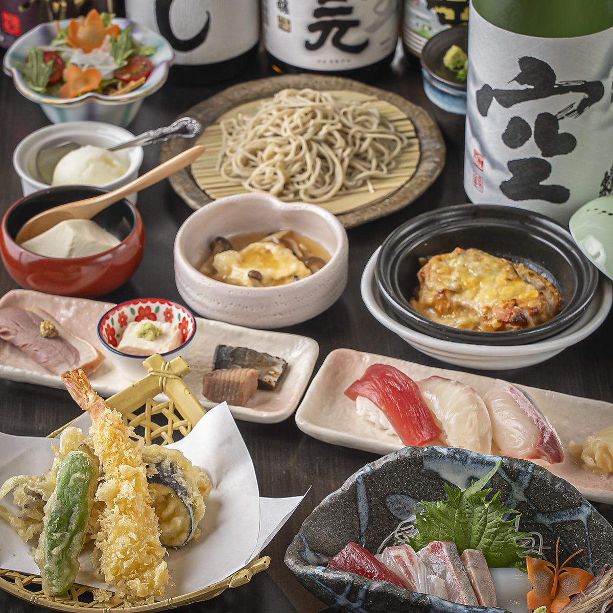打ち立ての本格蕎麦や農薬不使用の厳選米を使用した丼物をご用意