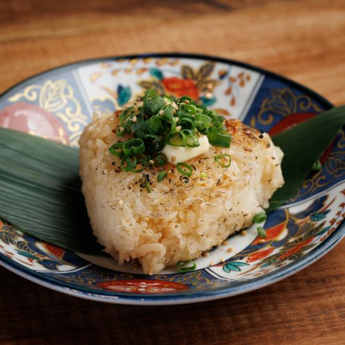バター醤油の焼きおにぎり
