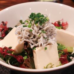 しらすと豆腐サラダ