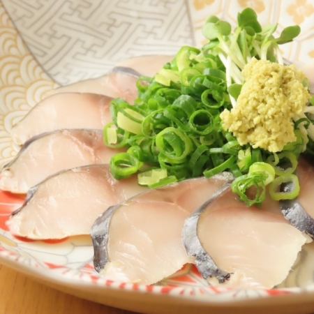 大とろ昆布〆さば刺し　胡麻だれ