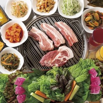 【해피 아워 ★ 토, 일, 공휴일 한정 / 선파셋 + 무제한 음료] 야채와 반찬 뷔페 + 〆 식사