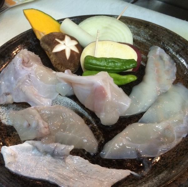 【焼きふぐ】焼きふぐコース 5830円(税込)～／活焼きふぐ単品 2530円(税込)～