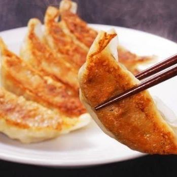 Torinaga's gyoza is hot!!