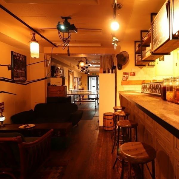 【貸切も半貸切も対応いたします！】「南平台ラウンジ」は落ち着いた雰囲気で貸切も半貸切も対応しております！貸切は12名様から（金土祝前日は15名様から）、半貸切は6名様から（金土祝前日は8名様から）対応しております♪ぜひお気軽にお問い合わせください！