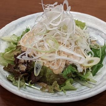 【大山どり】蒸し鶏と豆腐のごまサラダ