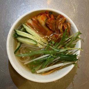 ハーフ冷麺