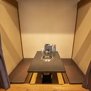 掘りごたつ席例