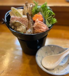 湯豆腐…680円寄せ鍋…1270円(税込)