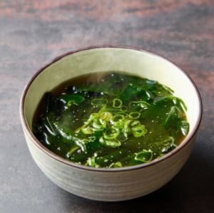 ワカメスープ