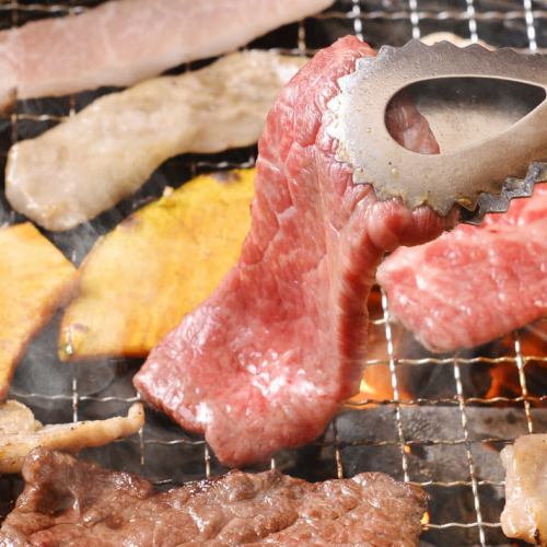 黑毛日本牛肉烤肉780日元〜