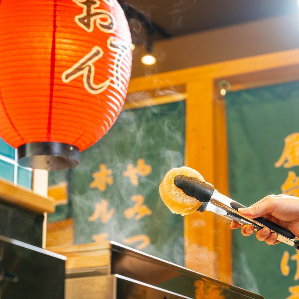 デート、誕生日、お気軽女子会にも【レレレ】！主役様を喜ばせるお祝いサービスも充実◎誕生日プレートサービスは当日でもご利用OK！落ち着きを感じさせるお席も多数ご用意している為、宴会利用のみならず少人数でのご利用にも間違い無し◎ＳＮＳ映え居酒屋メニューも豊富でぜひ写真にお収めください★