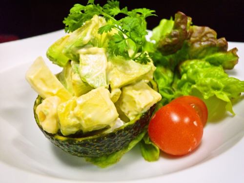 Avocado and Shrimp Tartar Salad