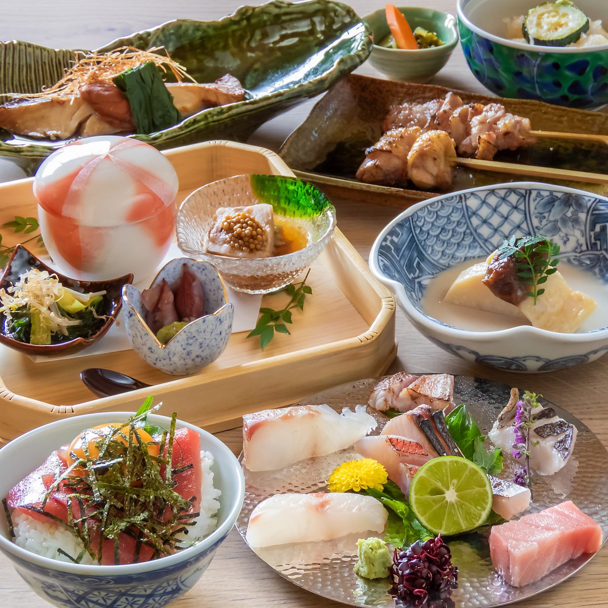 当店こだわりの旬食材と美味しいお酒を味わえる本格和食のお店です☆