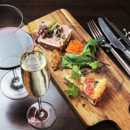 Party/daytime drinking from 2 PM onwards ◎