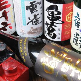 日本酒は厳選した数種類をご用意。メニューはスタッフに問い合わせください。季節で変わる日本酒も必見です。