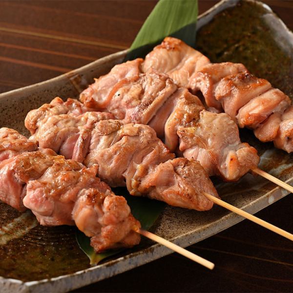 【以当地鸡肉串为傲的横滨居酒屋】使用严格挑选的当地鸡肉，由工匠精心烤制！