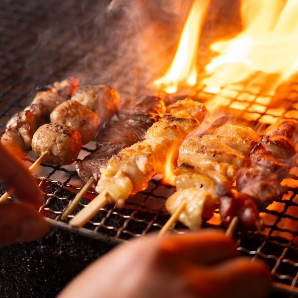 一本一本丁寧に…職人が丁寧に仕込みじっくり焼き上げます。自慢の焼き鳥で各種宴会はいかがでしょうか。【横浜駅/餃子/食べ放題/飲み放題/居酒屋/個室/焼き鳥/もつ鍋/誕生日/女子会/食べ飲み放題/歓迎会・送別会・忘年会】