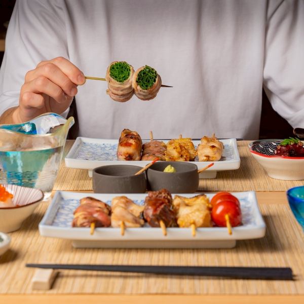 一本一本丁寧に…職人が丁寧に仕込みじっくり焼き上げます。自慢の焼き鳥で各種宴会はいかがでしょうか。【横浜駅/餃子/食べ放題/飲み放題/居酒屋/個室/焼き鳥/誕生日/女子会/食べ飲み放題/歓迎会/送迎会】