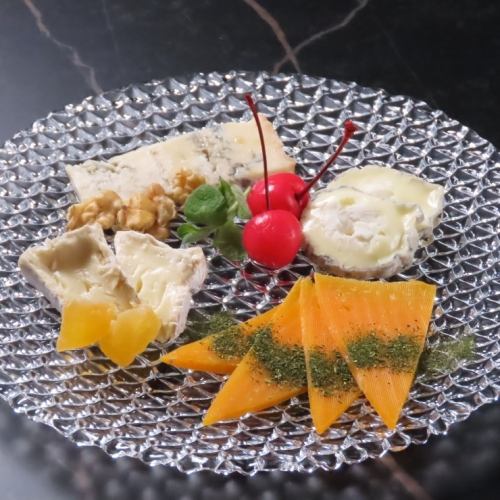 チーズとワインが愉しめる
