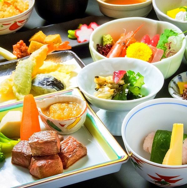宴会用コース4900円/5900円/6900円(税込)
