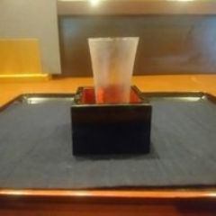 [Masu]、[Glass] 和 [Sake bottle] 提供当地清酒尺寸。