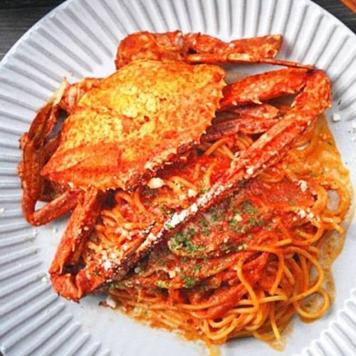 A whole crab! Creamy pasta with homemade tomato sauce ☆