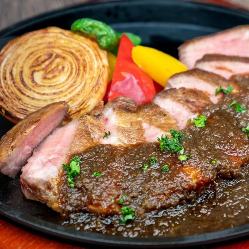 [Takatsuki Sangen Pork Steak Course] A great value course including luxurious appetizers, dessert, and drinks! 7 dishes in total.