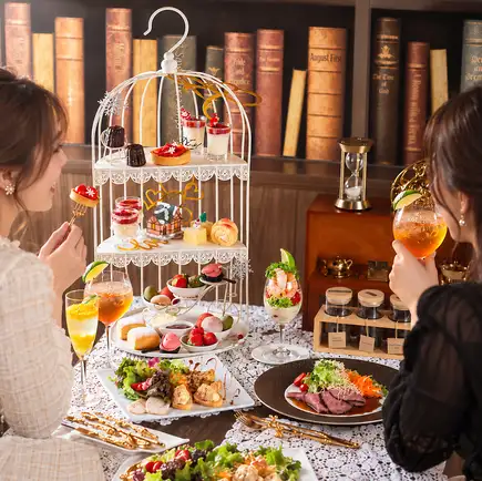 [Takatsuki Christmas 2026] Strawberry-themed birdcage afternoon tea (Limited to November 17th to December 31st).)
