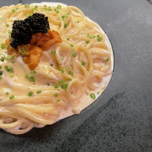 Rich cream pasta with Hokkaido sea urchin ~ topped with caviar ~