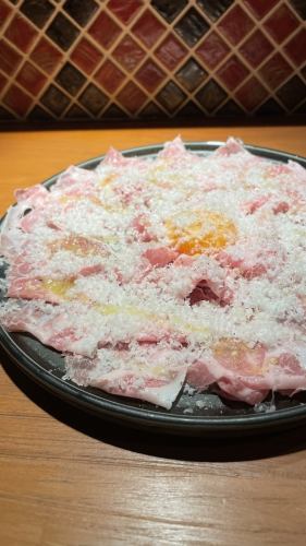 Homemade prosciutto ham made from Spanish Iberian pork, Okuno eggs from Hyogo Prefecture, and Parmesan cheese.