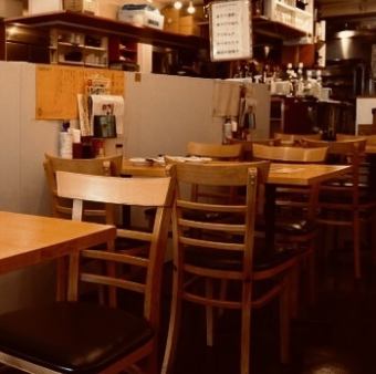 テーブル席をご用意しております。
