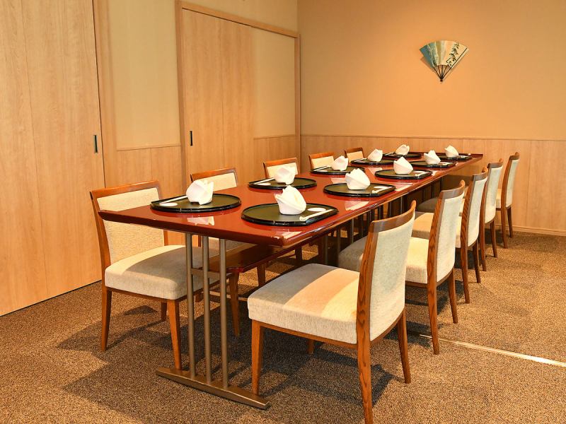 The tatami room is a digging type so you can spend your time comfortably.