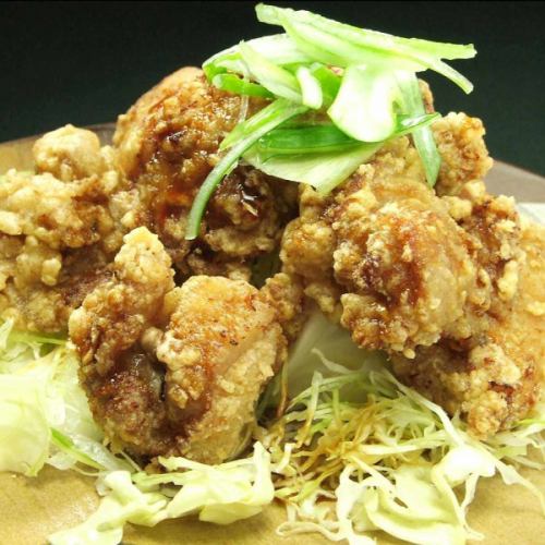 若鶏のジューシー唐揚げ