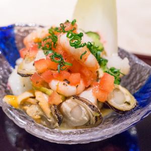 プリプリ牡蠣と海老の自家製マリネ