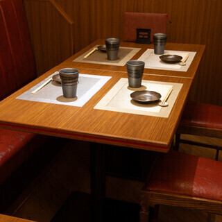 職場の飲み会や気心の知れた仲間との集まりに当店をご利用ください。柔軟にレイアウト可能なテーブル席を完備。名物「飛鳥鍋」や「せいろ蒸し」など、素材を活かした料理が宴を彩ります。20種以上の奈良の地酒を片手にゆったりとお過ごしいただけます。旨いお酒と肴を心ゆくまでご堪能ください。