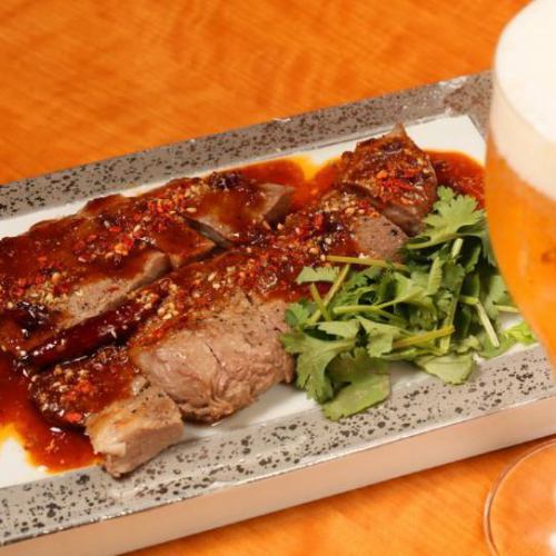 Sichuan-style spicy steak of the finest lamb meat 1628 yen (tax included)