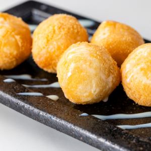 Cheese balls (5 pieces)