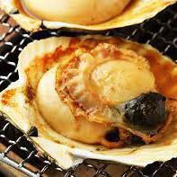 Grilled scallops in butter and soy sauce