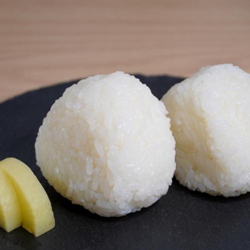 Rice balls (salt, salmon, plum)