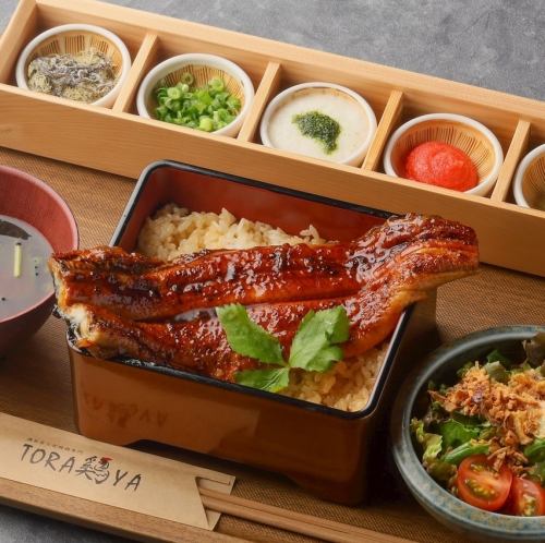 焼鳥屋の本気の鰻重