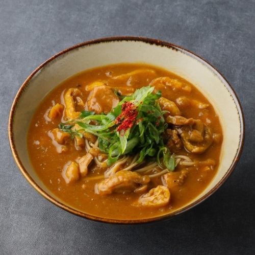 焼鳥屋のチキンカレー蕎麦