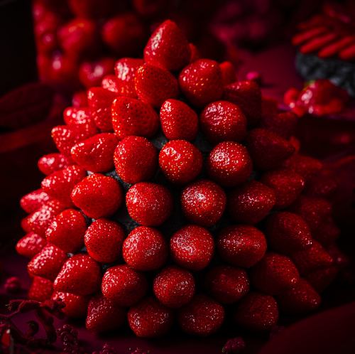 홍취 The Strawberry Addiction