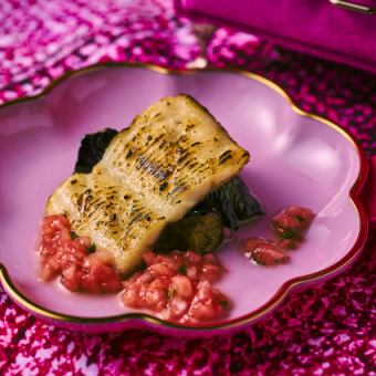 【土日祝ディナービュッフェ】　5月11日～6月30日 　90分制