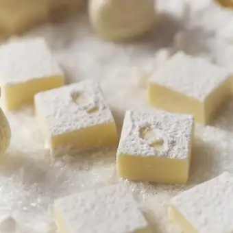 【平日ディナービュッフェ】ステーキ、ラザニアや生チョコなど約60種類